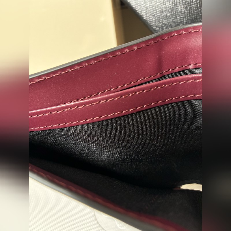 MONTBLANC全新萬寶龍風尚3.0系列6卡位雙色錢夾(經典黑配波爾多紅) 型