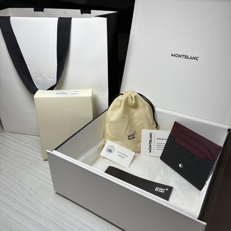 3.0系列6卡位卡片夾 經典黑配多爾波紅 型號：MB199420# 材質：頭層