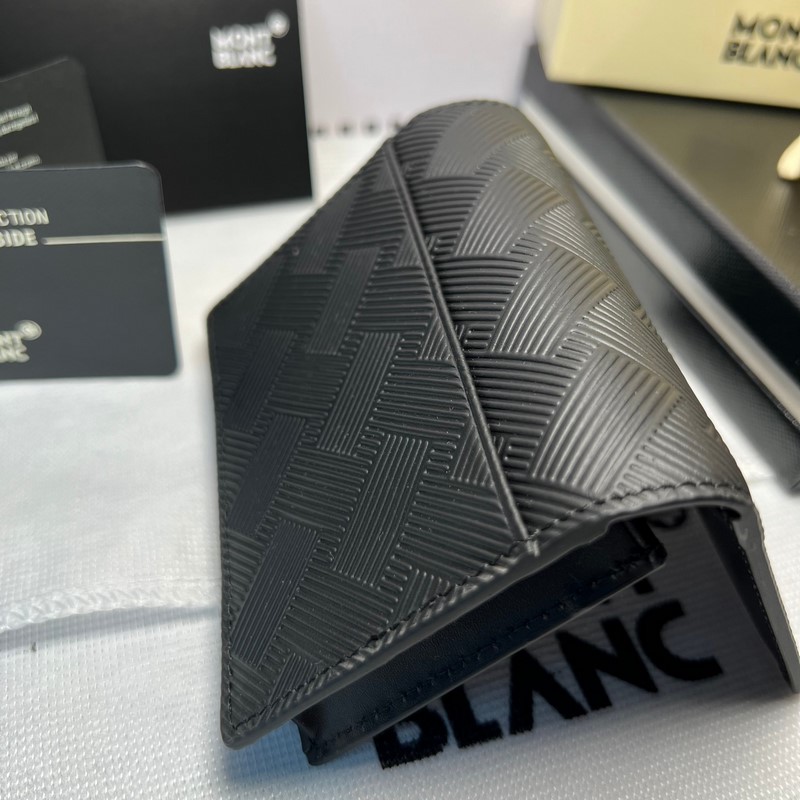 MONTBLANC全新萬寶龍風尚3.0系列4卡位卡片夾 經典黑 型號：MB131
