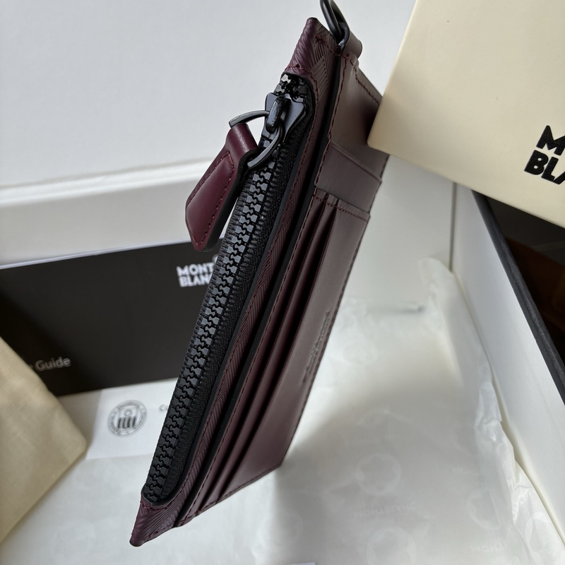 MONTBLANC全新萬寶龍風尚3.0系列8卡位拉鍊卡片夾 波爾多紅 型號：MB