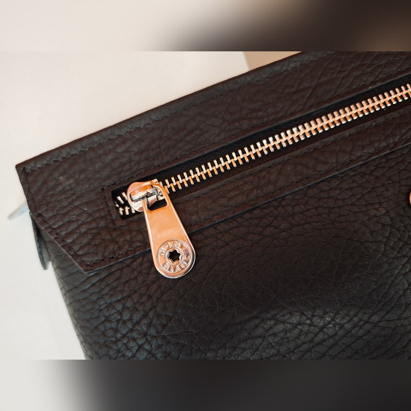 2026最新款式萬寶龍進口花皮男士手拿包火爆款大量出貨拉，叫囂專櫃貨 頂級原單貨