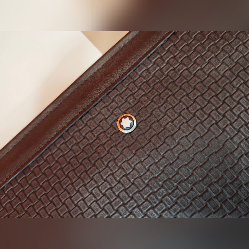 2026最新款式萬寶龍進口花皮男士手拿包火爆款大量出貨拉，叫囂專櫃貨 頂級原單貨