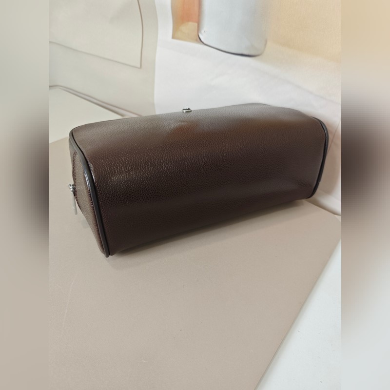 2026最新款式萬寶龍手拿包火爆款大量出貨啦，叫囂專櫃貨 頂級原單貨 紙上談兵吹