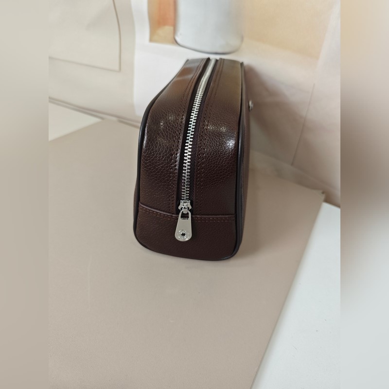 2026最新款式萬寶龍手拿包火爆款大量出貨啦，叫囂專櫃貨 頂級原單貨 紙上談兵吹