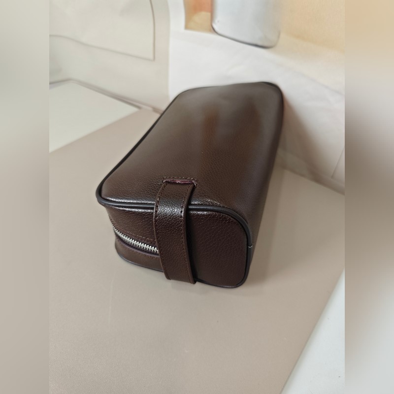 2026最新款式萬寶龍手拿包火爆款大量出貨啦，叫囂專櫃貨 頂級原單貨 紙上談兵吹