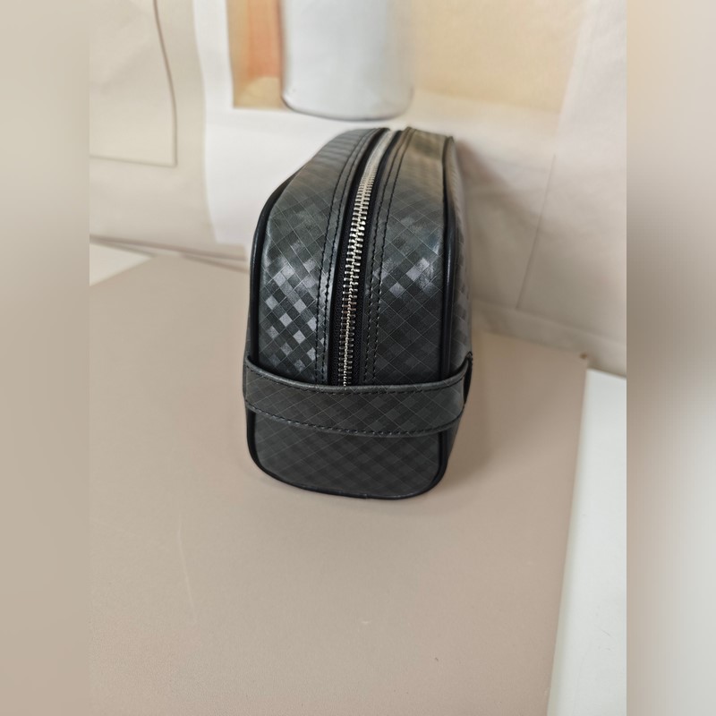 2026最新款式萬寶龍手拿包火爆款大量出貨啦，叫囂專櫃貨 頂級原單貨 紙上談兵吹