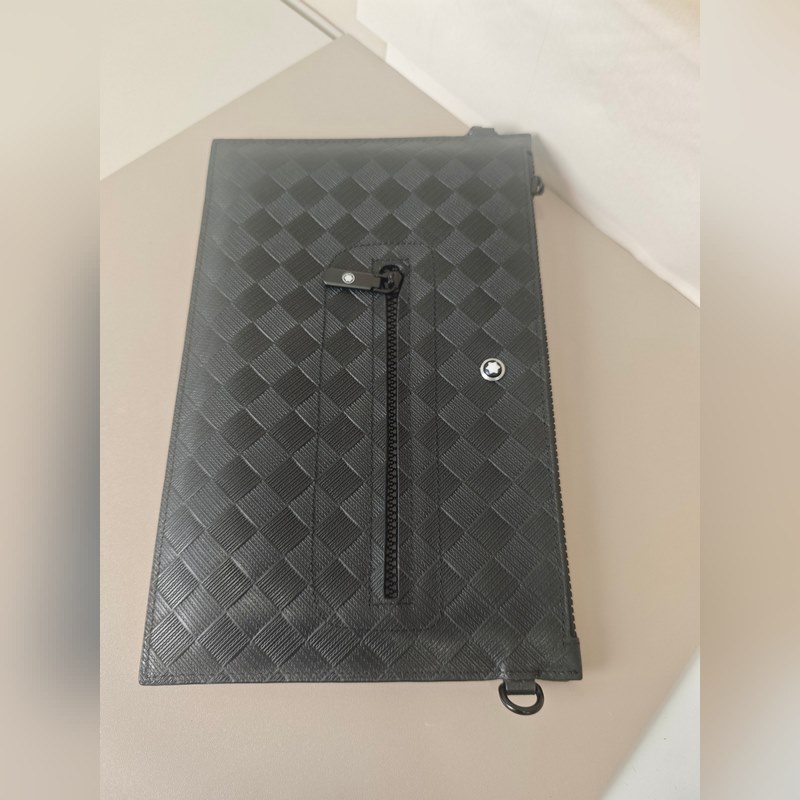 2026頂級專櫃老鼠高端狠貨2026最新火爆款萬寶龍手拿包大量出貨啦，叫囂專櫃貨