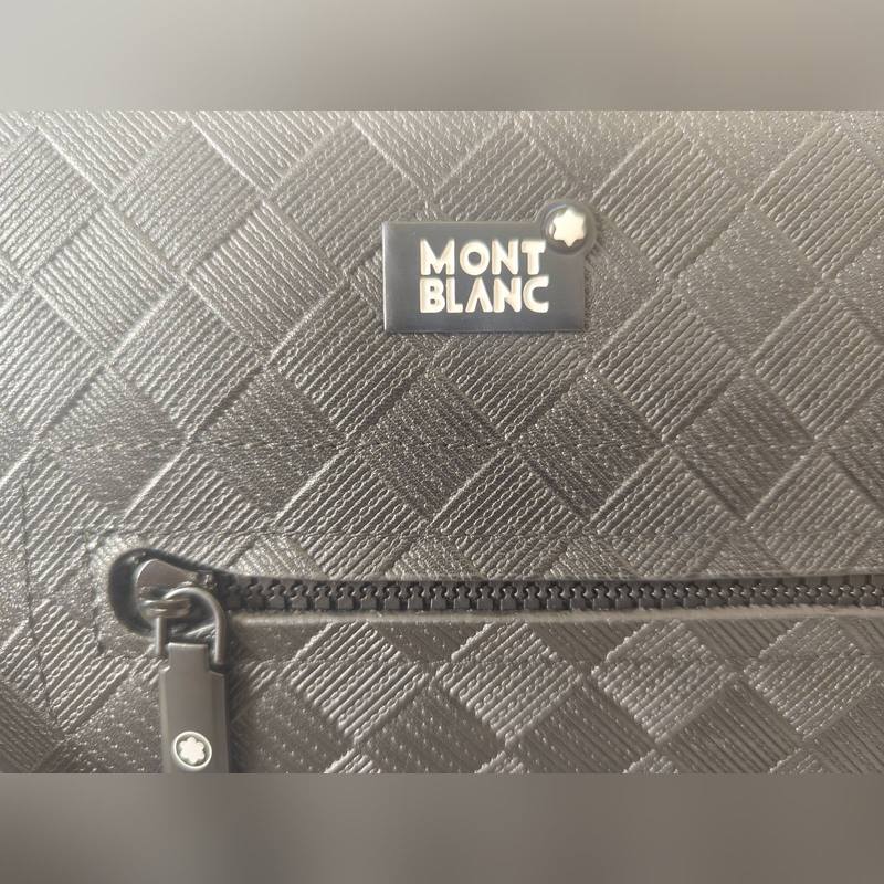 2026頂級專櫃老鼠高端狠貨2026最新火爆款萬寶龍手拿包大量出貨啦，叫囂專櫃貨