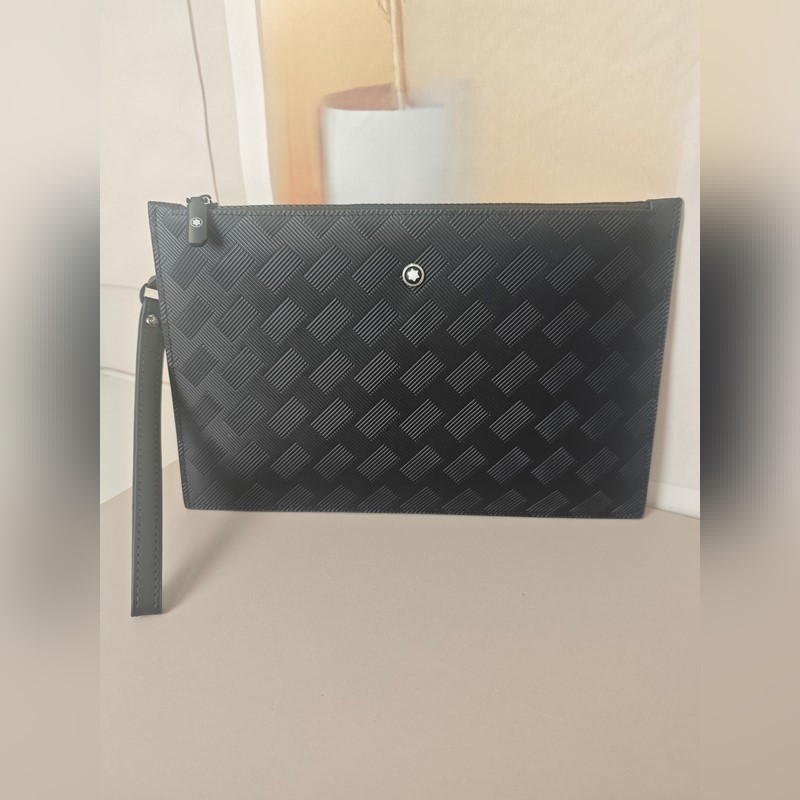 2026頂級專櫃老鼠高端狠貨2026最新火爆款萬寶龍手拿包大量出貨啦，叫囂專櫃貨