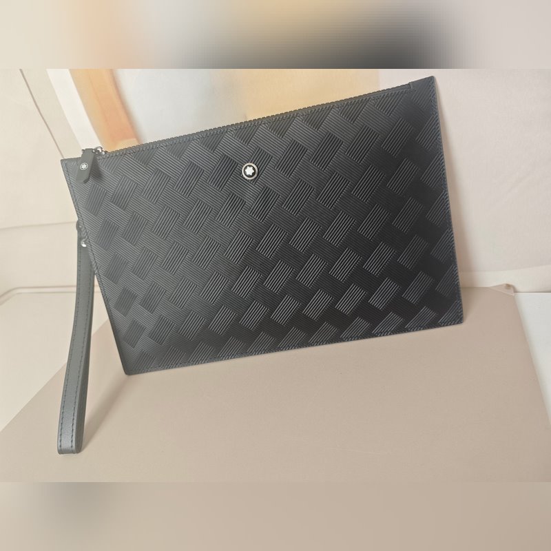 2026頂級專櫃老鼠高端狠貨2026最新火爆款萬寶龍手拿包大量出貨啦，叫囂專櫃貨