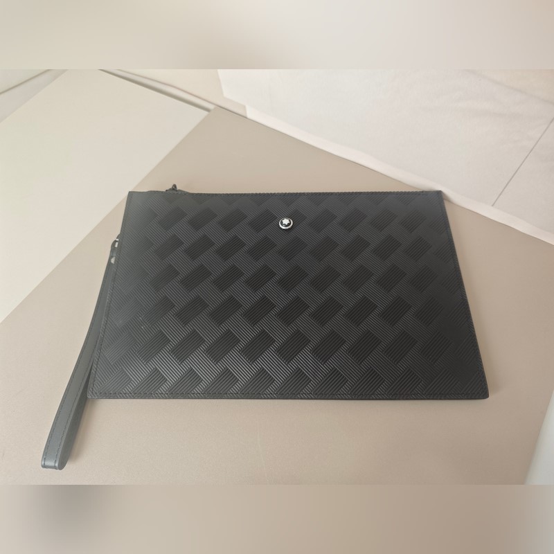 2026頂級專櫃老鼠高端狠貨2026最新火爆款萬寶龍手拿包大量出貨啦，叫囂專櫃貨