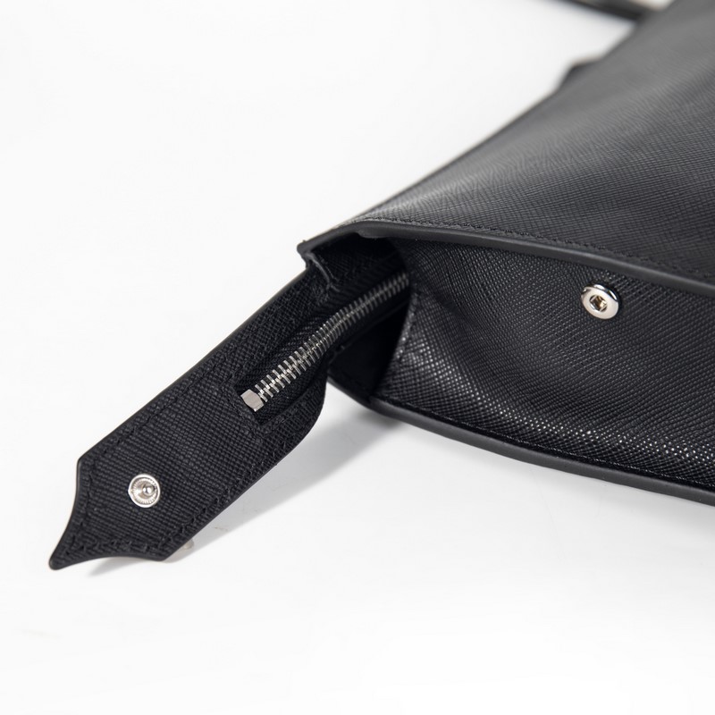 630 MONTBLANC萬寶龍專櫃同步匠心系列手拿包 經(jīng)典黑 型號(hào)：19886