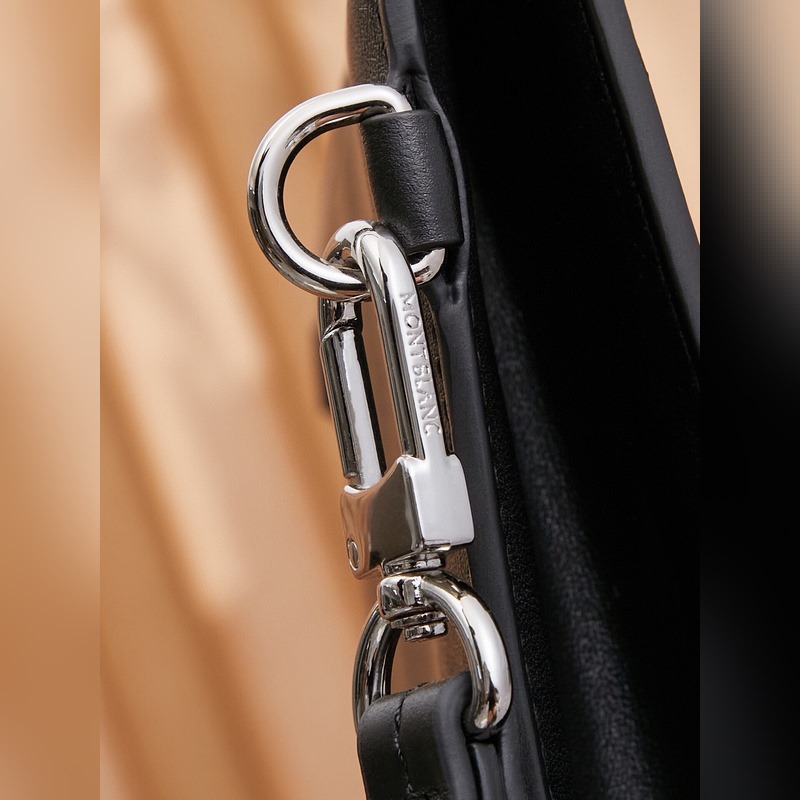 萬(wàn)寶龍大班軟皮系列牛皮男士手拿包，經(jīng)典黑色，型號(hào)：130047 完美細(xì)節(jié) 實(shí)打?qū)?>
						</a>
						</div>
                    <div   id=