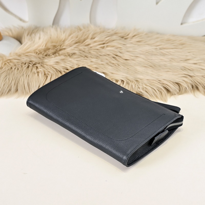 MONT BLANC 萬寶龍-最新款男士手包 采用頭層牛皮 皮質柔軟 手感超贊