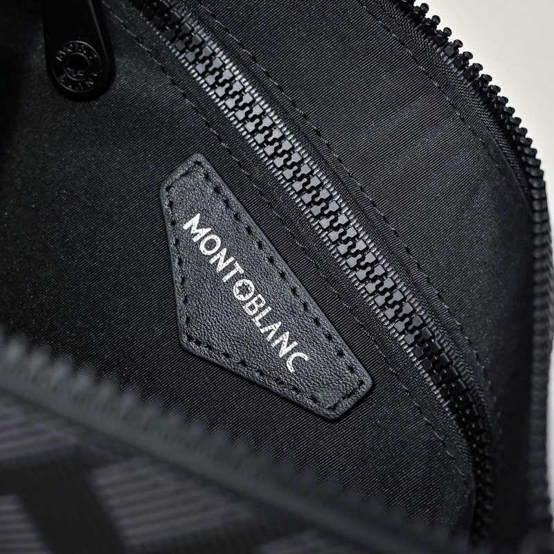 MONT BLANC 萬寶龍-最新款男士手包 采用頭層牛皮 皮質柔軟 手感超贊