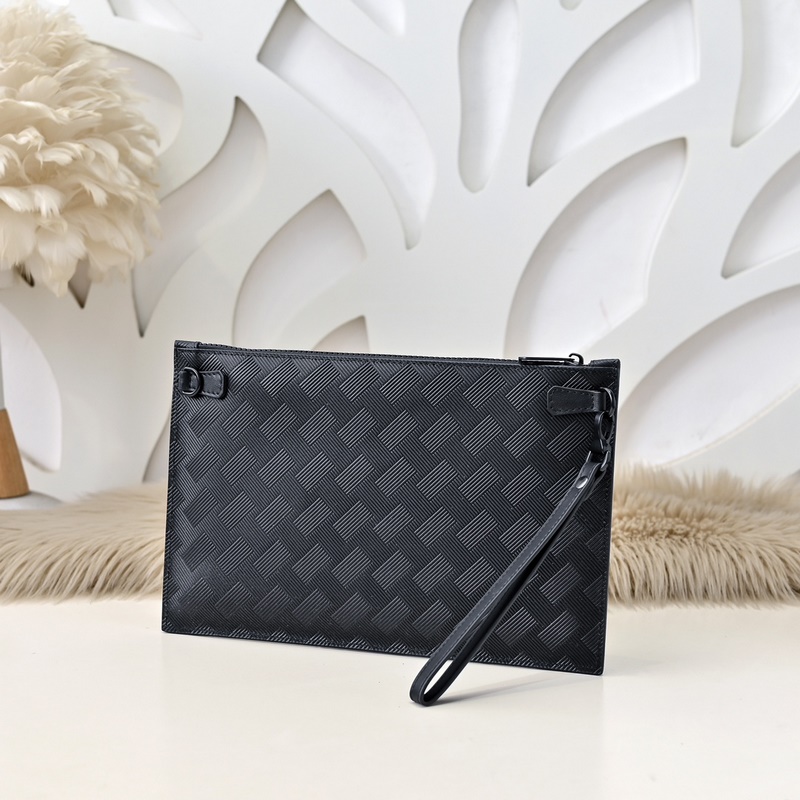 MONT BLANC 萬寶龍-最新款男士手包 采用頭層牛皮 皮質柔軟 手感超贊