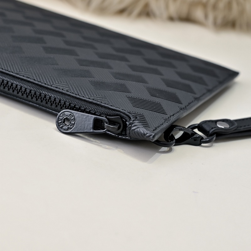 MONT BLANC 萬寶龍-最新款男士手包 采用頭層牛皮 皮質柔軟 手感超贊