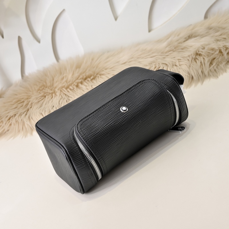 MONT BLANC 萬寶龍-最新款男士手包 采用頭層牛皮 皮質(zhì)柔軟 手感超贊