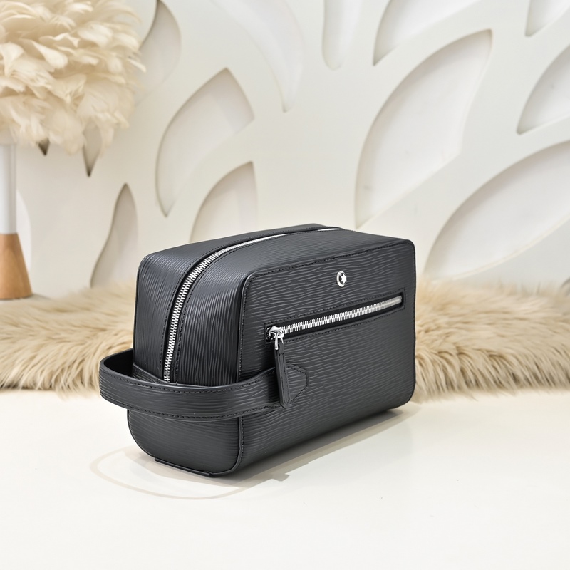 MONT BLANC 萬寶龍-最新款男士手包 采用頭層牛皮 皮質柔軟 手感超贊