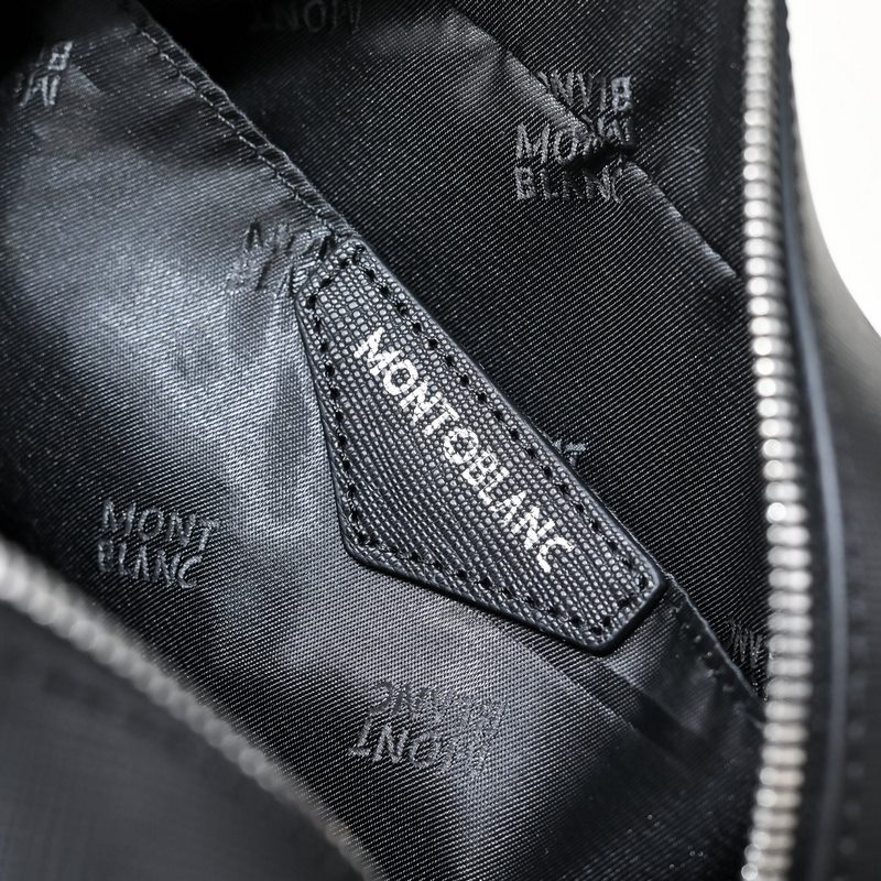 MONT BLANC 萬寶龍-最新款男士手包 采用頭層牛皮 皮質柔軟 手感超贊