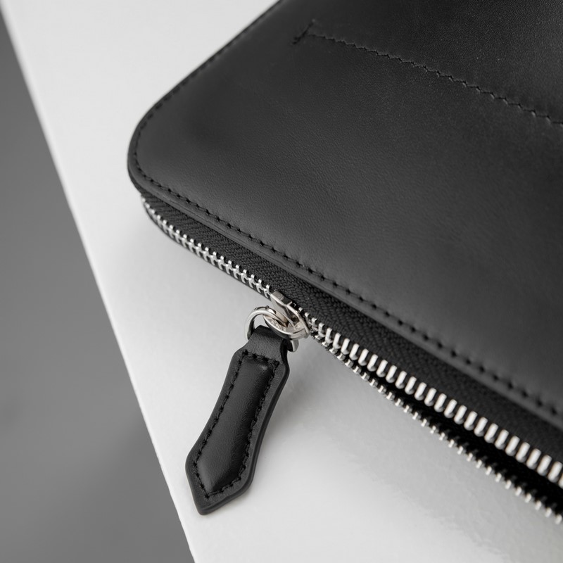 MONTBL NC萬寶龍軟皮系列手拿包經典黑 型號：MB131239# 材質：純