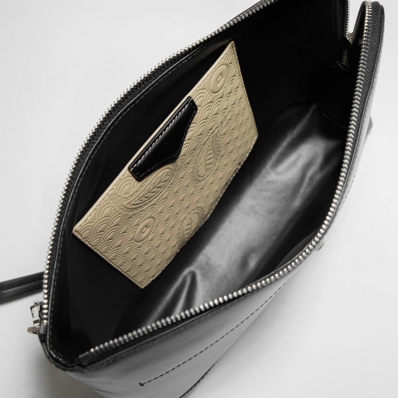 MONTBL NC萬寶龍軟皮系列手拿包經典黑 型號：MB131239# 材質：純