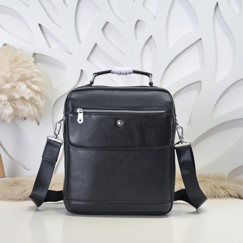 萬寶龍-最新款男士手提包/斜挎包 采用頭層牛皮 皮質(zhì)柔軟 手感超贊 獨特設(shè)計足以