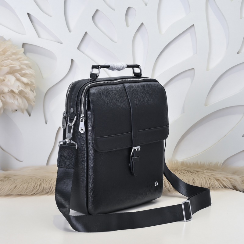 萬寶龍-最新款男士手提包/斜挎包 采用頭層牛皮 皮質(zhì)柔軟 手感超贊 獨(dú)特設(shè)計(jì)足以