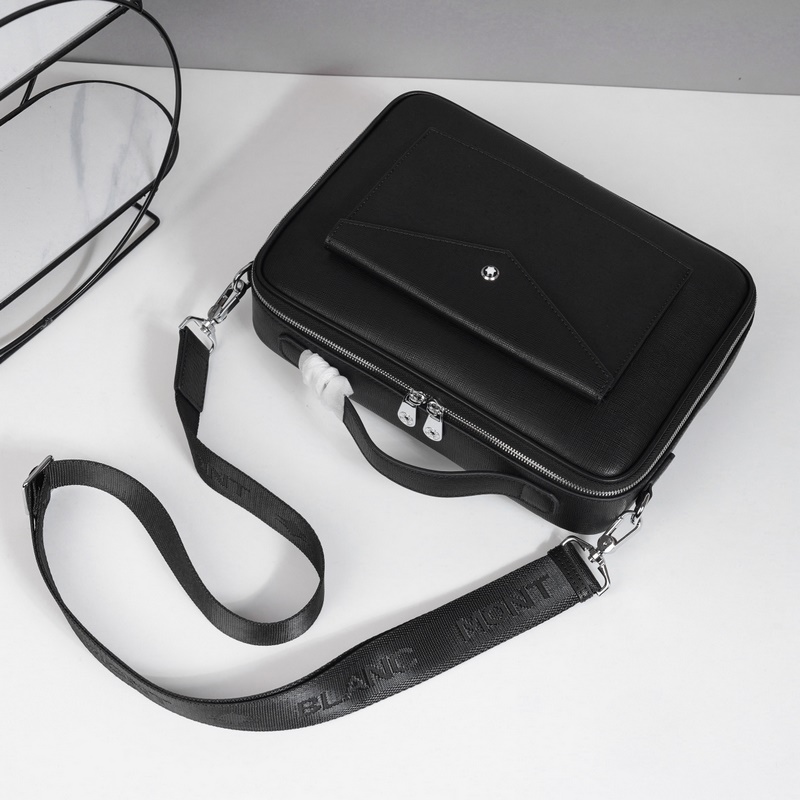 萬寶龍爆款來襲，精緻單肩包 選用由再生聚酯纖維頭層牛皮和棉質紗線制成的面料打造，