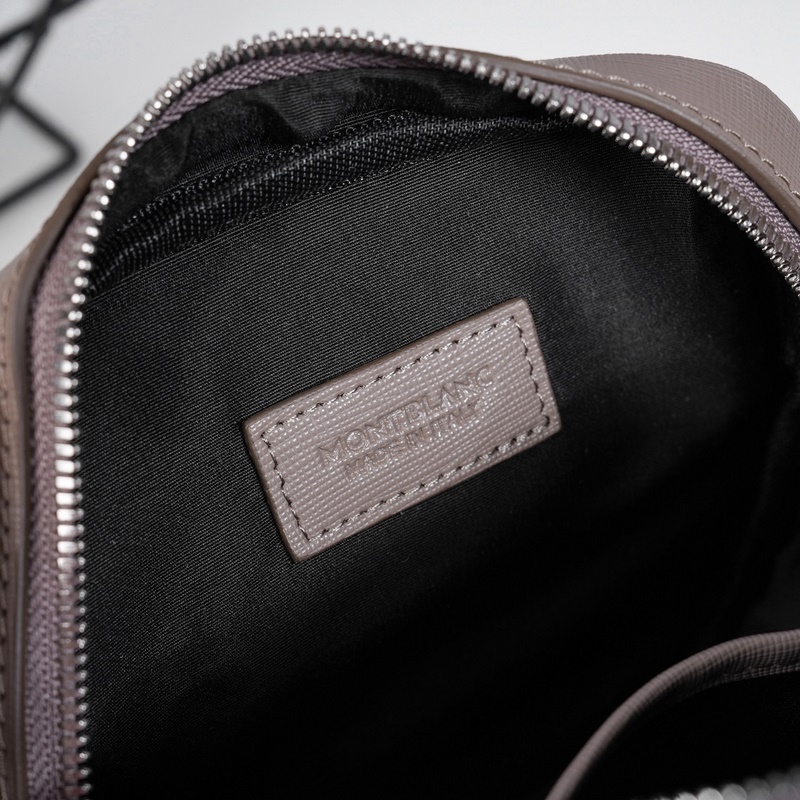 萬寶龍爆款來襲，精緻單肩包 選用由再生聚酯纖維頭層牛皮和棉質紗線制成的面料打造，