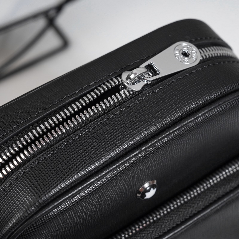 萬寶龍爆款來襲，精緻單肩包 選用由再生聚酯纖維頭層牛皮和棉質(zhì)紗線制成的面料打造，