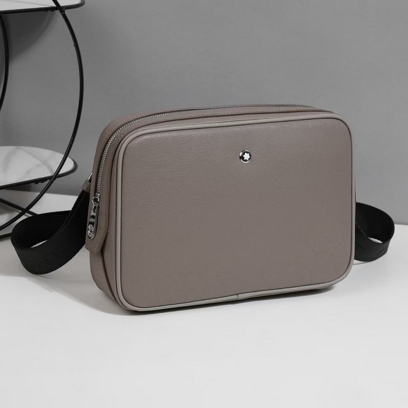 萬寶龍爆款來襲，精緻單肩包 選用由再生聚酯纖維頭層牛皮和棉質紗線制成的面料打造，