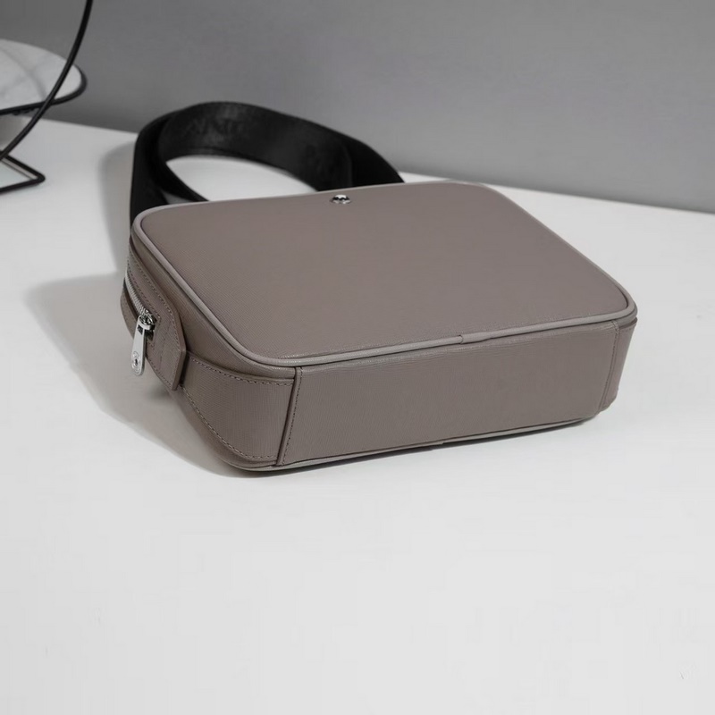 萬寶龍爆款來襲，精緻單肩包 選用由再生聚酯纖維頭層牛皮和棉質紗線制成的面料打造，