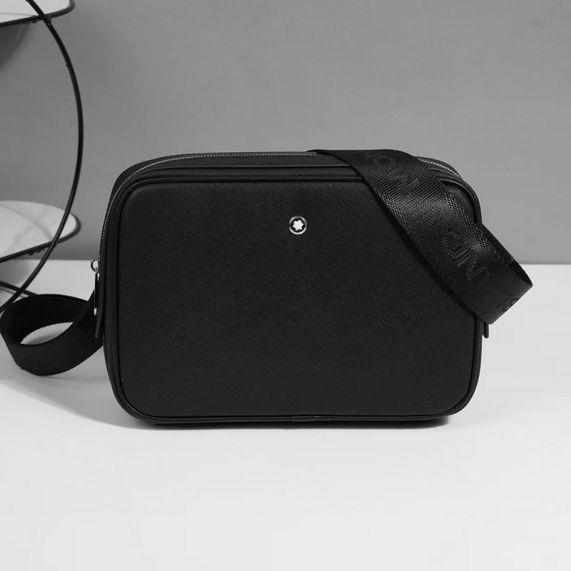 萬寶龍爆款來襲，精緻單肩包 選用由再生聚酯纖維頭層牛皮和棉質紗線制成的面料打造，