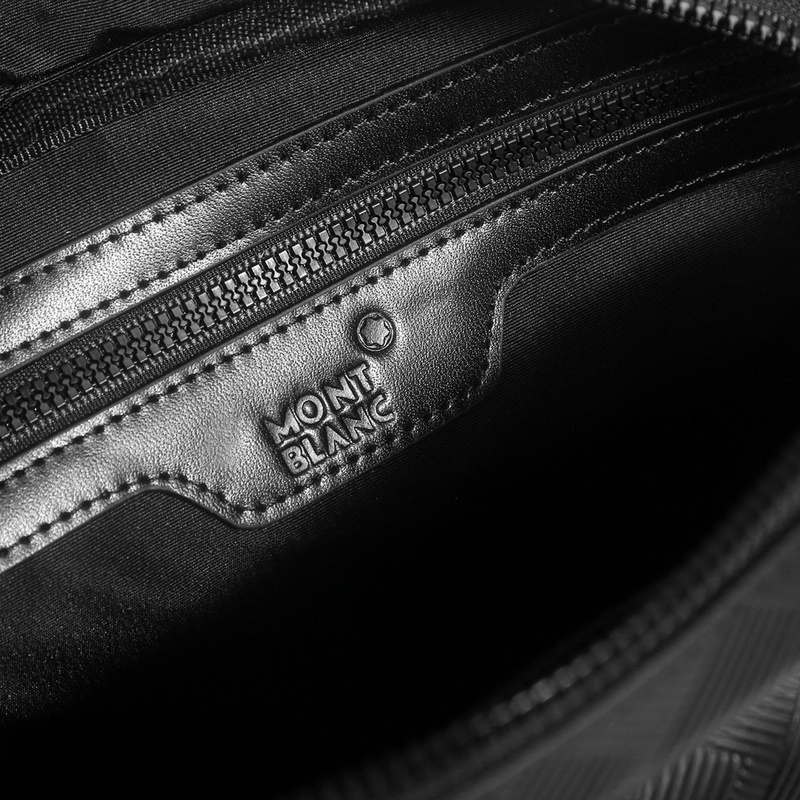 萬寶龍爆款來襲，精緻單肩包 選用由再生聚酯纖維頭層牛皮和棉質紗線制成的面料打造，