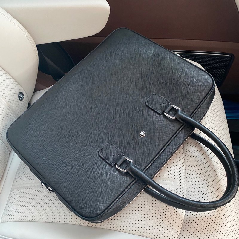 Mont Blanc萬寶龍最新款男士公文包采用頭層牛皮 皮質(zhì)柔軟高端大氣上檔次尺