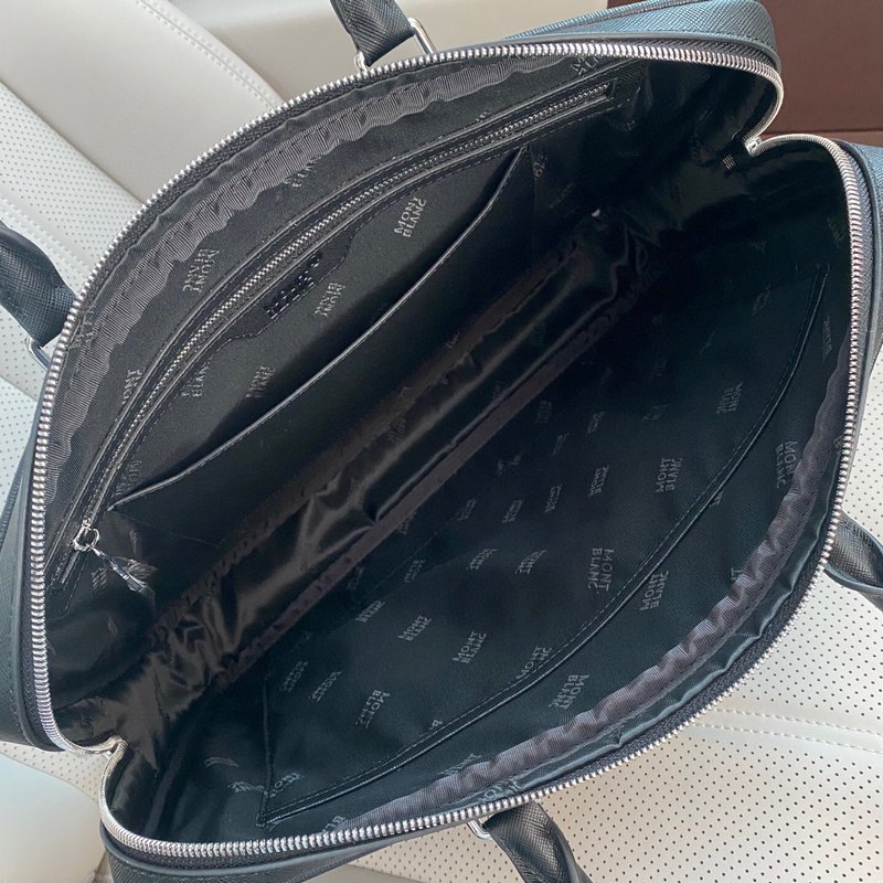 Mont Blanc萬寶龍最新款男士公文包采用頭層牛皮 皮質(zhì)柔軟高端大氣上檔次尺