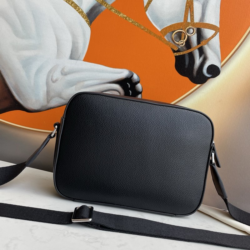 最新款來襲 Montblanc International(萬寶龍) 斜挎兩用包