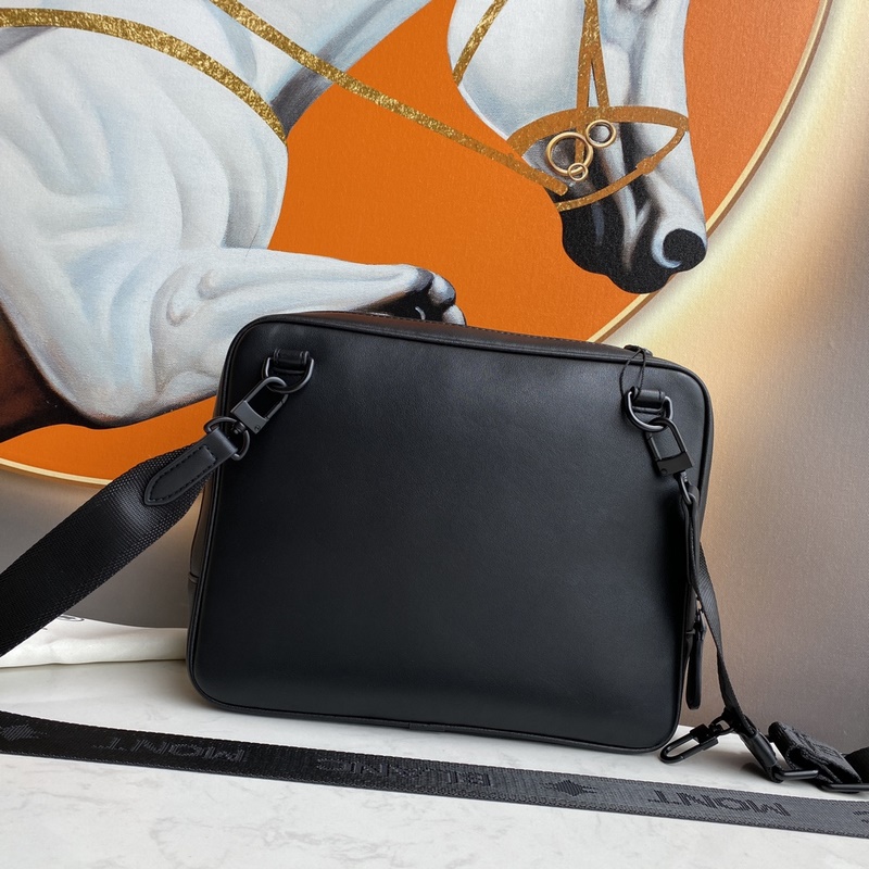 萬寶龍男包 斜挎包 [高級定制] 頂級品質， 頂級進口專用牛皮，名師設計，資深裁