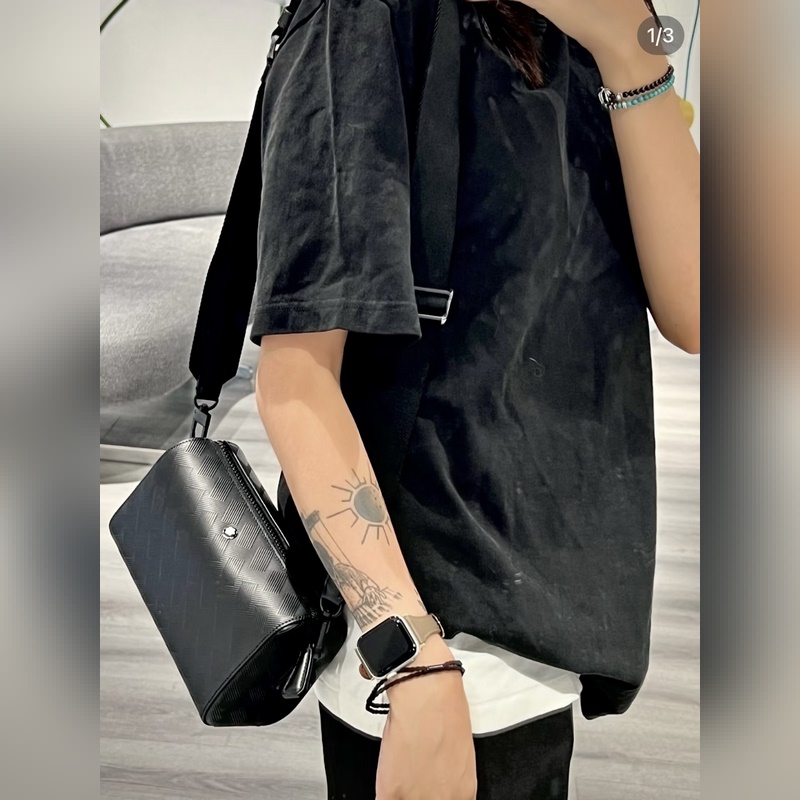 萬寶龍系列郵筒包 經典黑，從品牌豐厚的書寫文化中汲取靈感，點亮煥新色彩搭配，柔軟