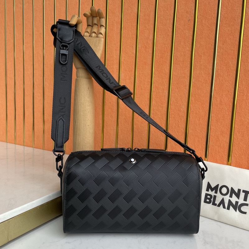 萬寶龍系列郵筒包 經典黑，從品牌豐厚的書寫文化中汲取靈感，點亮煥新色彩搭配，柔軟