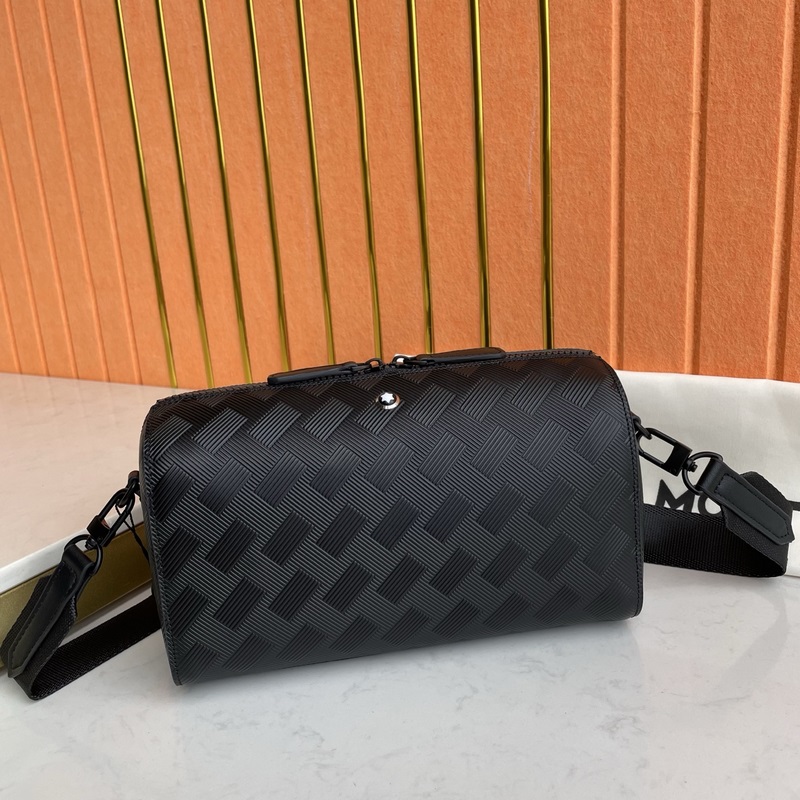 萬寶龍系列郵筒包 經典黑，從品牌豐厚的書寫文化中汲取靈感，點亮煥新色彩搭配，柔軟