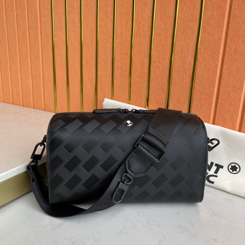 萬寶龍系列郵筒包 經典黑，從品牌豐厚的書寫文化中汲取靈感，點亮煥新色彩搭配，柔軟