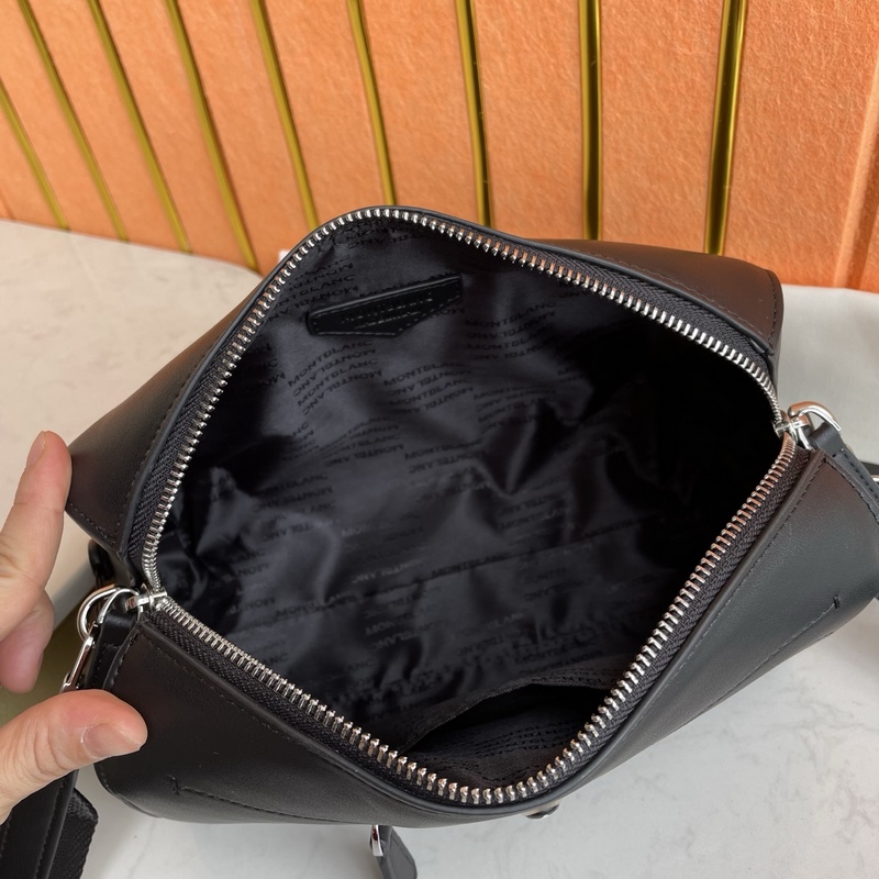 萬(wàn)寶龍軟皮系列郵筒包 經(jīng)典黑，從品牌豐厚的書(shū)寫(xiě)文化中汲取靈感，點(diǎn)亮煥新色彩搭配，