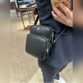 MONTBLANC 全新萬寶龍匠心系列郵差包 經典黑 型號：MB198165 材