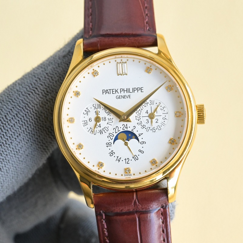 百達(dá)翡麗超級複雜功能時計5327、5140系列腕表，萬年曆中最經(jīng)典的款式。 表徑