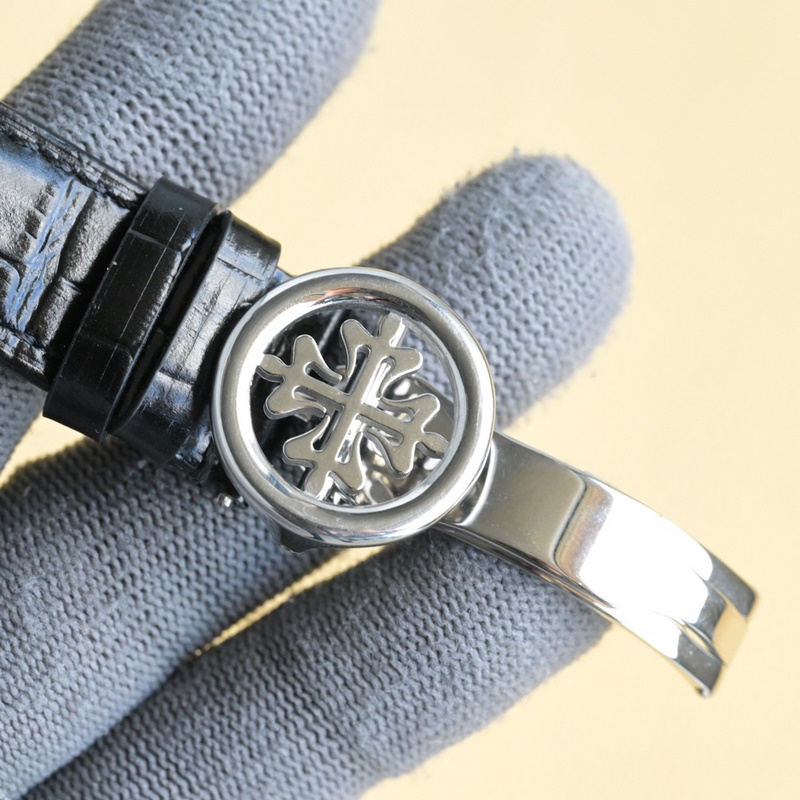 百達翡麗超級複雜功能時計5327、5140系列腕表，萬年曆中最經典的款式。 表徑