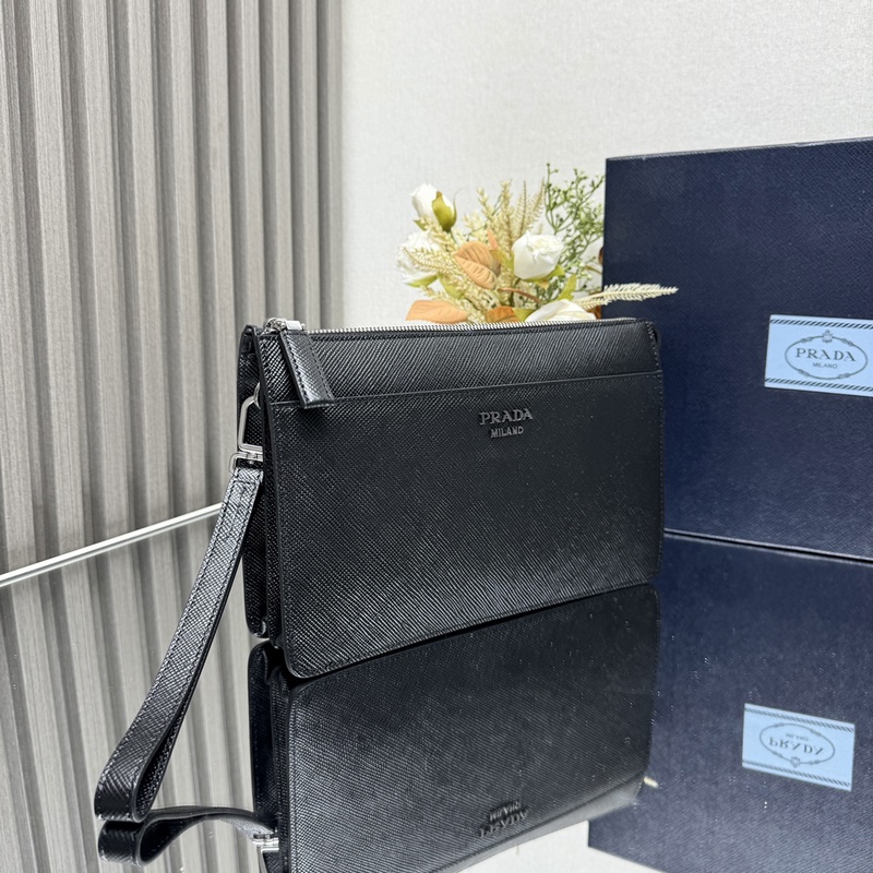 [頂級原單]Saffiano皮革男士新款手拿包 2VF019可拆式腕帶，拋光鋼質