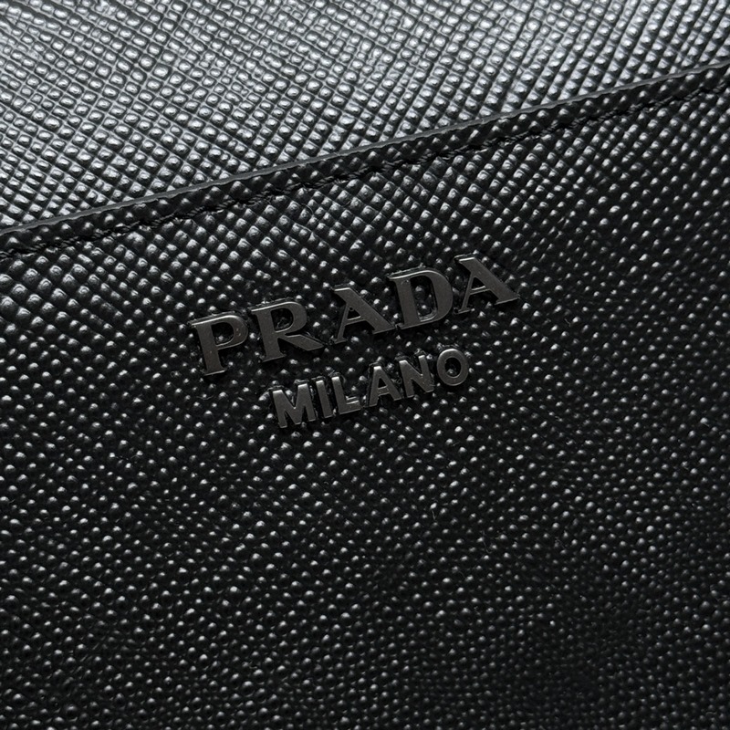 [頂級原單]Saffiano皮革男士新款手拿包 2VF019可拆式腕帶，拋光鋼質