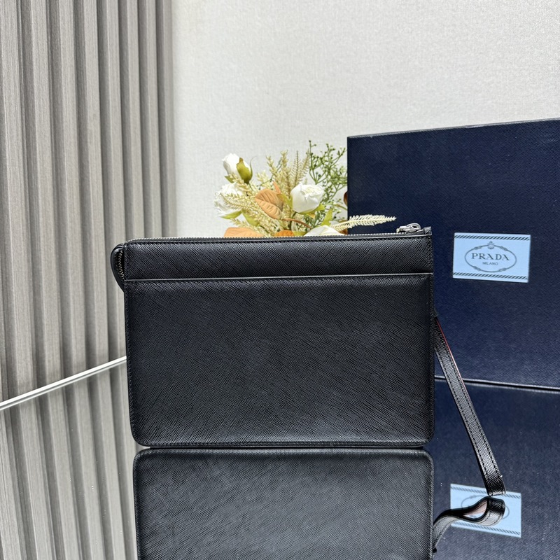 [頂級原單] 新款男士手包2VF032到貨 采用進口Saffiano十字紋牛皮，